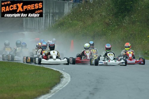 Startveld Juniors volgas af op Turn 1